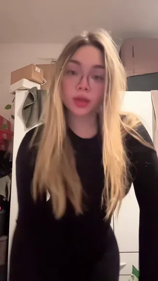 Video 3 de Candy Robbs